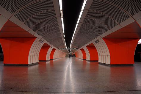 Vienna U-Bahn | Railway station, Vienna, Sydney opera house