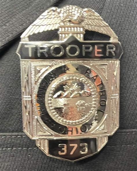 Ohio State Trooper Daughter Receives Dads Badge after Following in Fathers Footsteps - Scioto Post