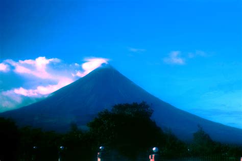 Mayon Volcano 2 Free Stock Photo - Public Domain Pictures