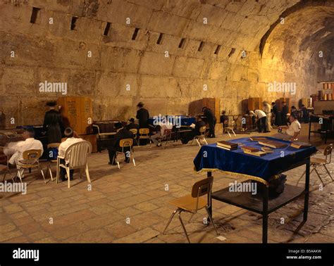 East jerusalem wall hi-res stock photography and images - Alamy