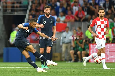 Kylian Mbappe France goal v Croatia World Cup Final 2018 Images ...