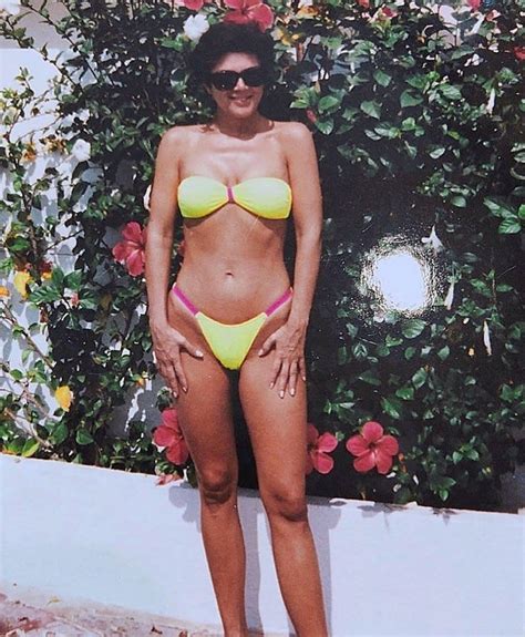 Kris Jenner Is Seriously Smokin' in These Throwback Bikini Pics