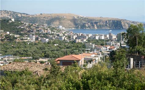 Ethnic Greeks plan rally in Himara against house demolitions ...