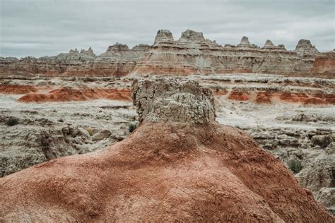 The Best of the Badlands Hiking Trails – The Five Foot Traveler