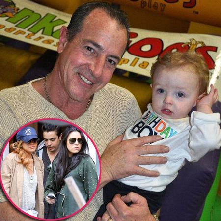 Lindsay Lohan Caves, Meets ‘Random F**king’ Half-Brother With Father ...