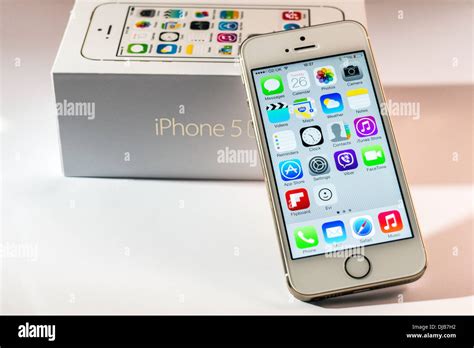 iPhone 5s Gold Front View Slanted On Box Stock Photo - Alamy