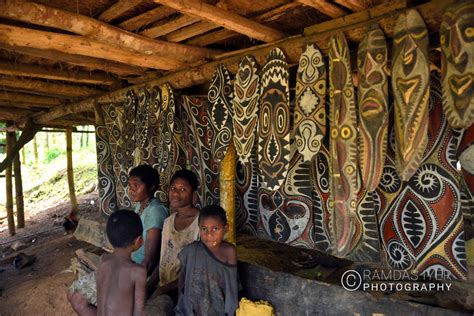 Iatmul Tribes of Sepik River province, Papua New Guinea – Ramdas Iyer ...