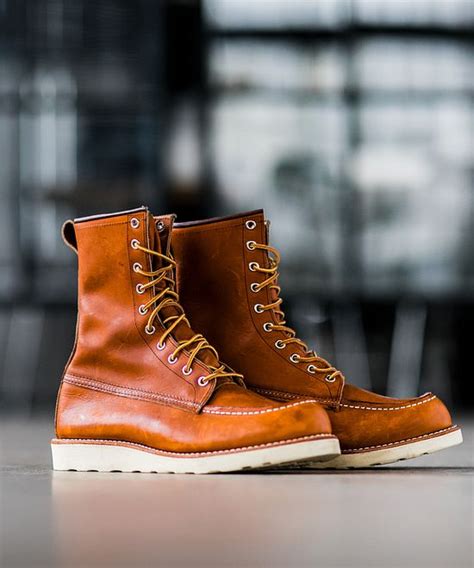 Men's 8-Inch Classic Moc Boot in Brown Leather 877 | Red Wing