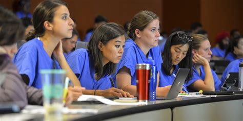 A day of firsts for Stanford Medicine's new medical students - Scope