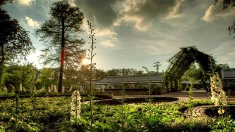 Shangri La Botanical Gardens Orange Texas | Fasci Garden