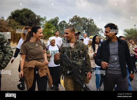 The Golani soldiers and citizens marching in the city of Golani Junction, Israel Stock Photo - Alamy