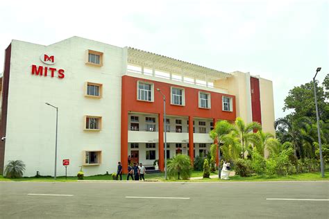 Muthoot Institute of Technology & Science - [MITS], Ernakulam - Images, Photos, Videos, Gallery ...