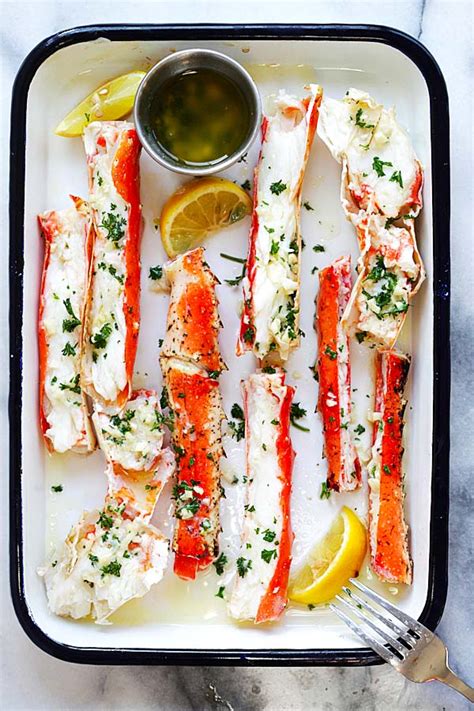 Garlic Lemon Butter Crab Legs | Easy Delicious Recipes