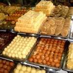 Kolkata Street Food | 20 Famous Food of Kolkata | Holidify