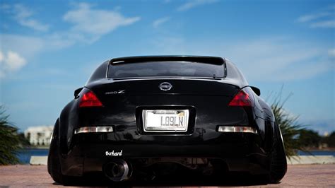 10 Essential Mods For Your Nissan 350Z