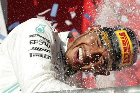 Lewis Hamilton Ties Iconic Formula One Record - alt_driver