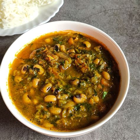 Black eyed peas curry with spinach - A delicious vegan & gluten-free curry