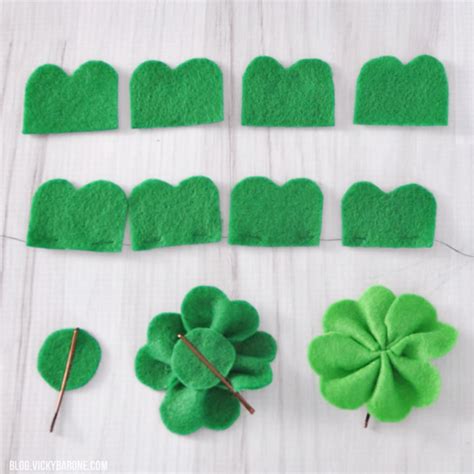 DIY Shamrock Wreath - Vicky Barone