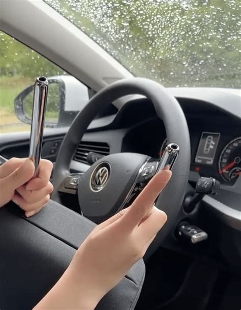 Woman shares tips on how to escape from a car underwater