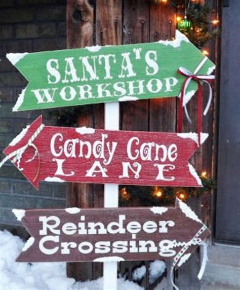 44 Super Cute Christmas Signs For Indoors And Outdoors - DigsDigs