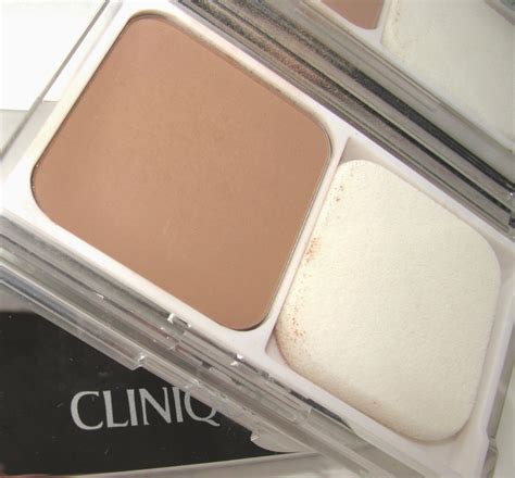 The Beauty Alchemist: Clinique Acne Solutions Powder Makeup