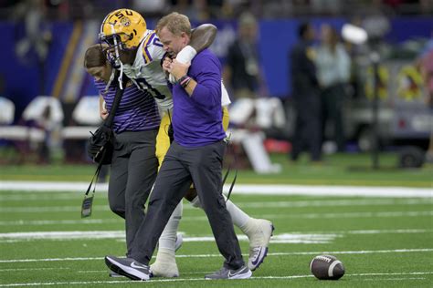 LSU DT Maason Smith says he’s ‘fully cleared’ for contact - Yahoo Sports