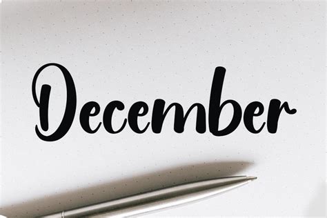 December Font by PiPi Creative · Creative Fabrica