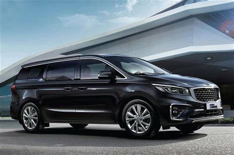 Kia Carnival price in India estimate, features, engines and more ...