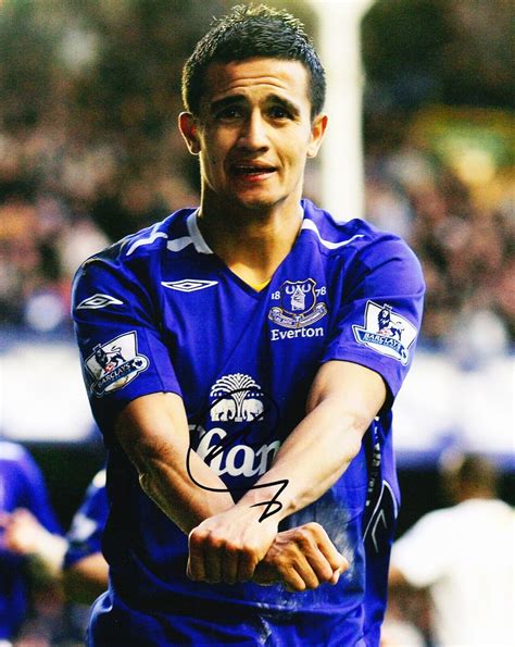 Tim CAHILL SIGNED 10X8 PHOTO Everton GENUINE SIGNATURE AFTAL COA (B ...