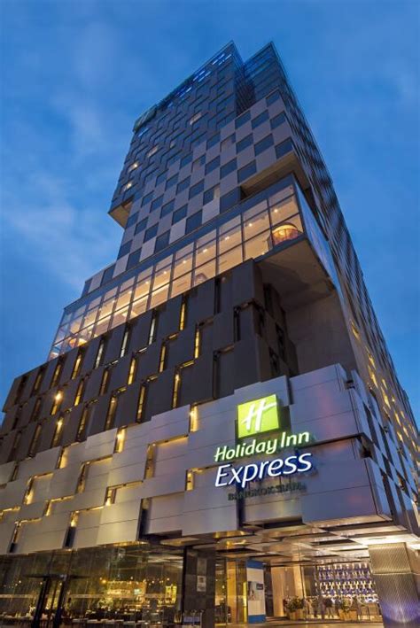 Holiday Inn Express Bangkok Siam Accommodation