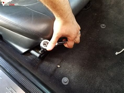 How To Remove Front Car Seat - YOUCANIC