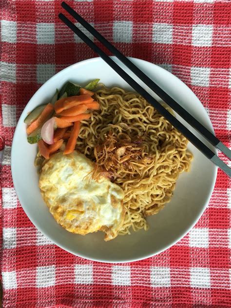 Indomie Goreng Telor | Makanan, Telor