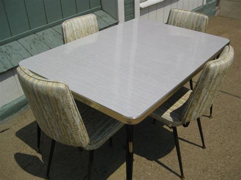 Vintage 1950's Formica Kitchen Table w/ 4 Chairs 50%