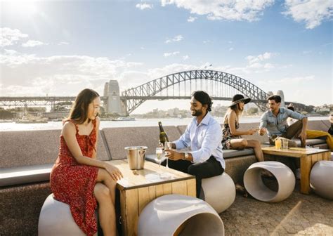 Sydney Harbour | Things to do, restaurants with water views & more ...