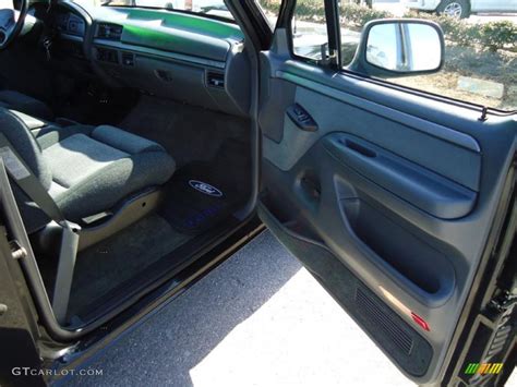 1993 Ford F150 SVT Lightning interior Photo #42699531 | GTCarLot.com