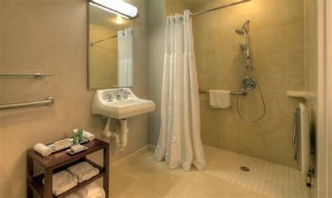 Rooms and Suites at the Hilton Houston Westchase Hotel