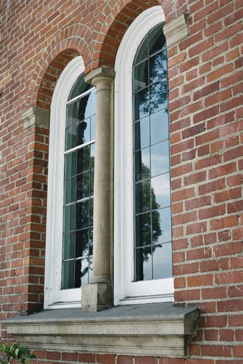 Arched window brick wall stock image. Image of wall, vintage - 18891095