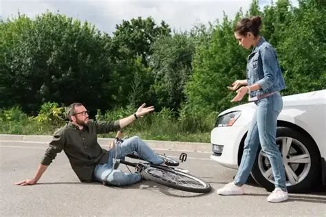 How Much is a Bicycle Accident Lawsuit Settlement Worth?