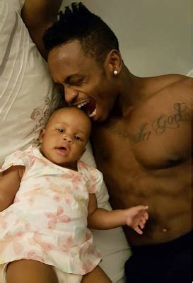 Adorable Photos Of Diamond Platnumz, Babymama & Their Cute Daughter ...