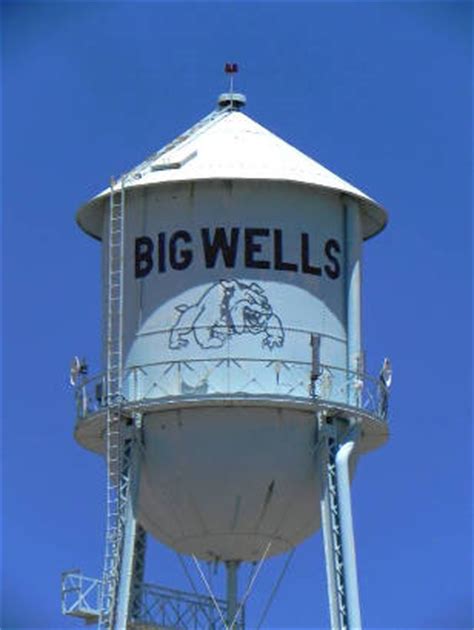 Big Wells, Texas, Dimmit County.