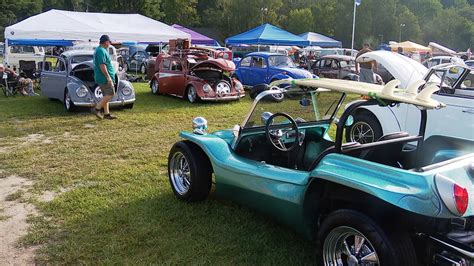 Nearly 350 Volkswagens of all makes, models take centerstage at annual swap meet, car show