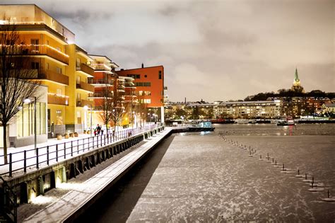 On the Stockholm Waterfront, ‘Renewing a New City’ - The New York Times