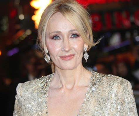 J. K. Rowling Biography - Facts, Childhood, Family Life & Achievements