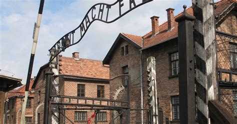 Auschwitz BirkenauCamp allemand nazi de concentration et d ...