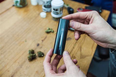 We Tested Some of the Best Weed Vapes On the Market - VICE