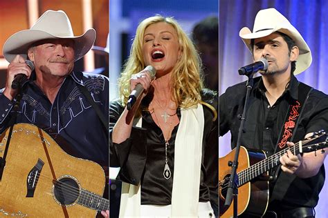 25 Perfect Wedding Anniversary Songs for a Country Couple