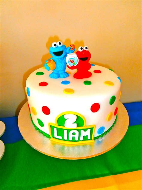 Pin by Liz Bennett on Zoe's 2nd Birthday | Sesame street birthday cakes ...