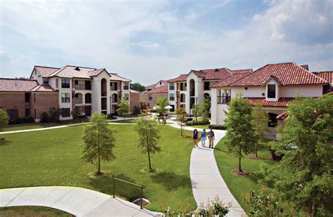 West Campus Apartments | LSU Residential Life