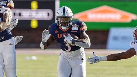 McCormick lands on Earl Campbell Tyler Rose Award watch list : r/BirdsUp