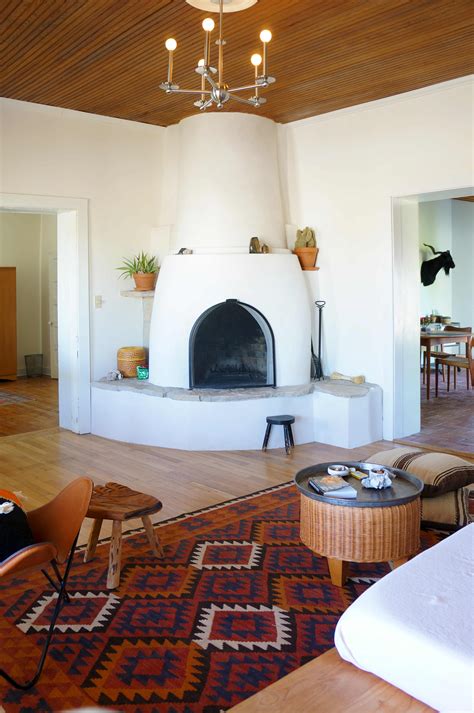 House Tour: A Modern Adobe Farmhouse Marfa Home | Apartment Therapy